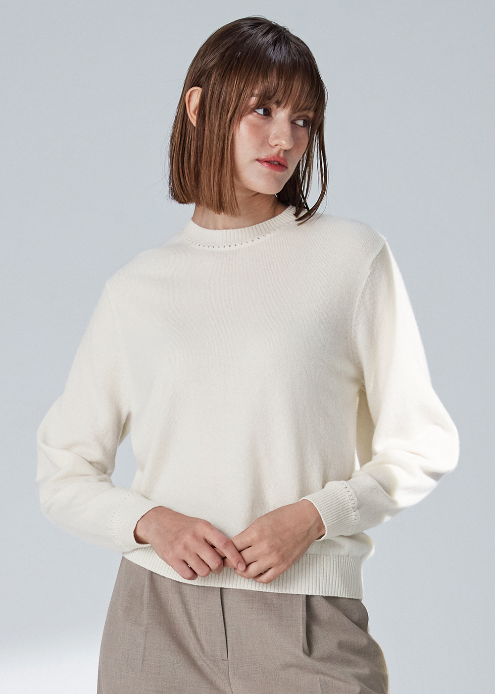 Round curved sleeve pullover(cream)